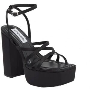 Steve Madden Gutsy Platform Satin Pump Girlhoodcore Coquette Feminine Sexy Chic